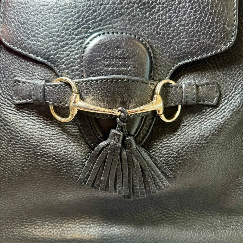 Gucci Emily Large Shoulder Bag In Pebbled Black Leather W Light Gold Chain Strap - Picture 6 of 16